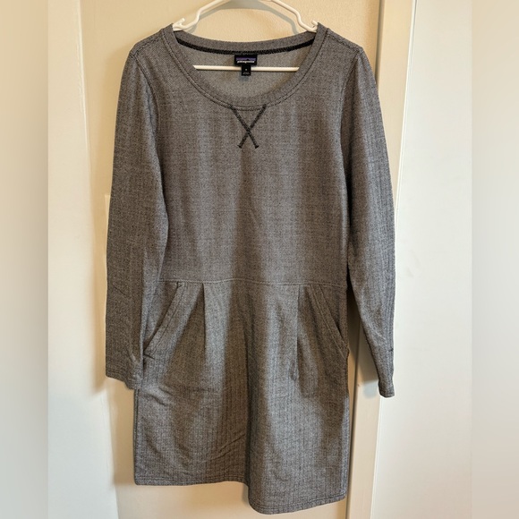 Patagonia Women’s Herringbone Long Sleeve Patterned Dress Medium Grey White 6 8 - Picture 5 of 12